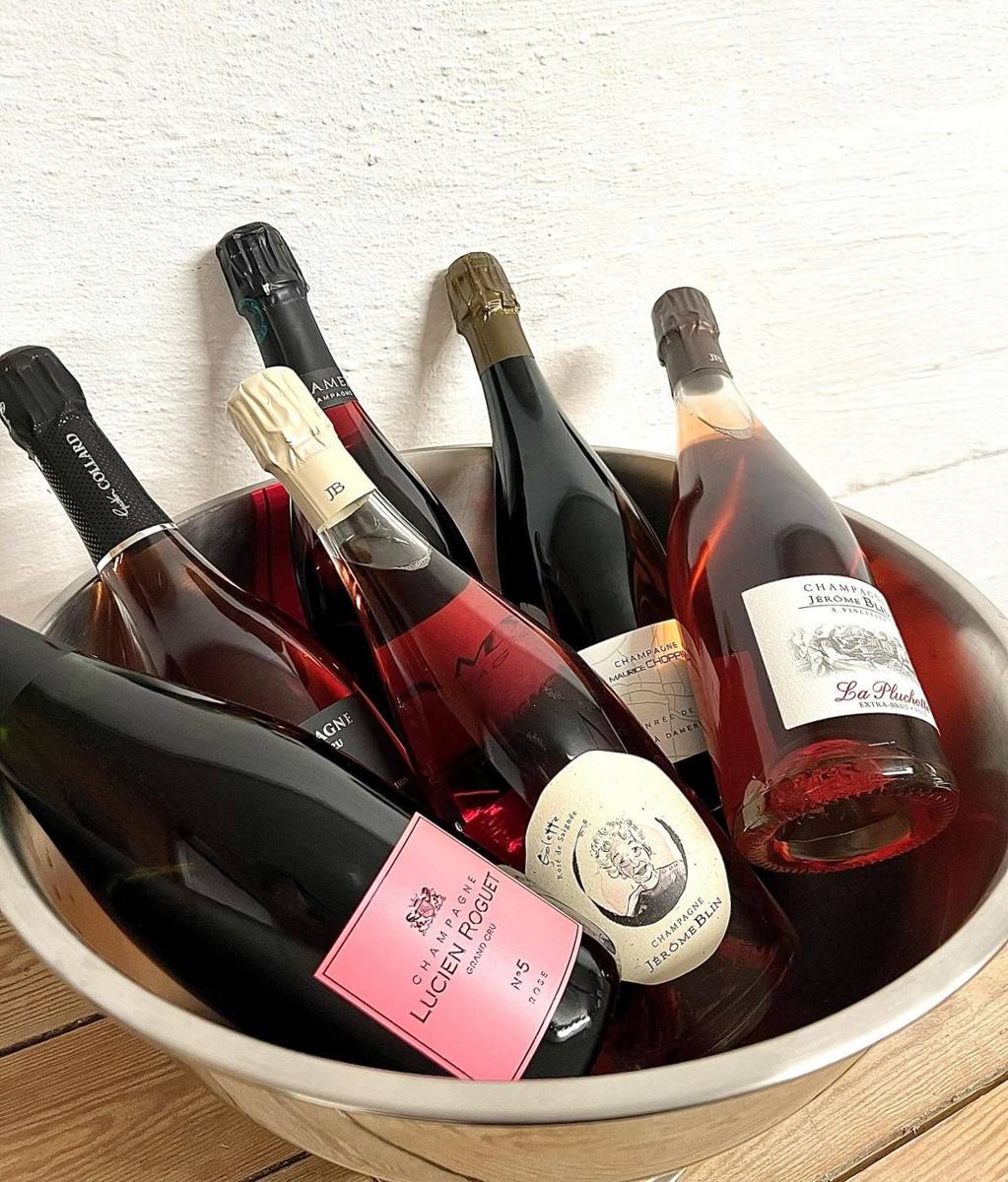 Rosé-champagner fra små producenter på køl – klar til fest